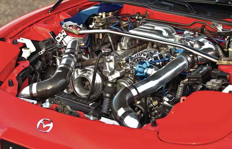 Mazda RX7 под капотом