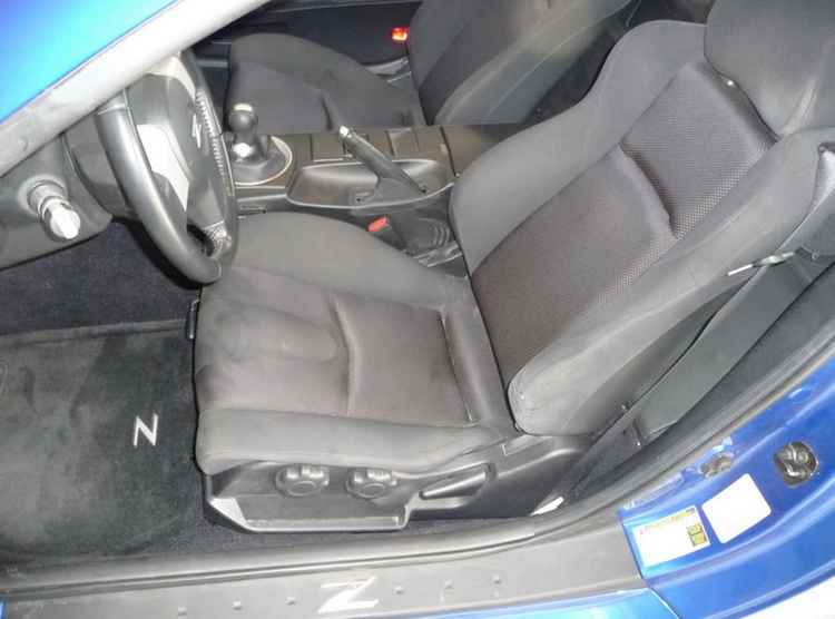 Восстановление автомобильного сиденья Nissan 350Z