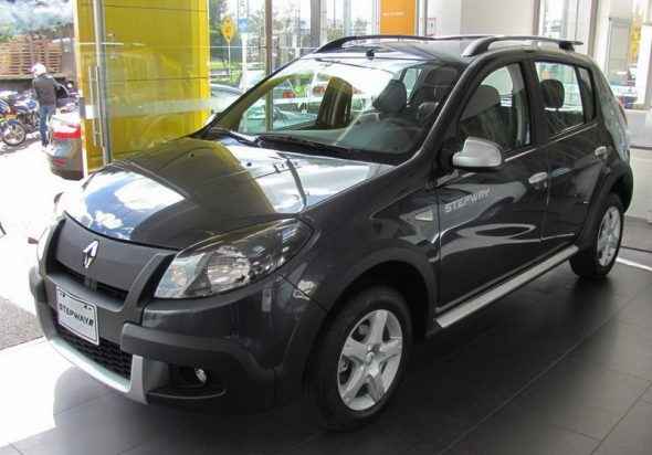 Рено Сандеро Степвей 2013: технические характеристики, комплектации ...