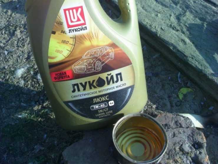 Моторное масло Lukoil
