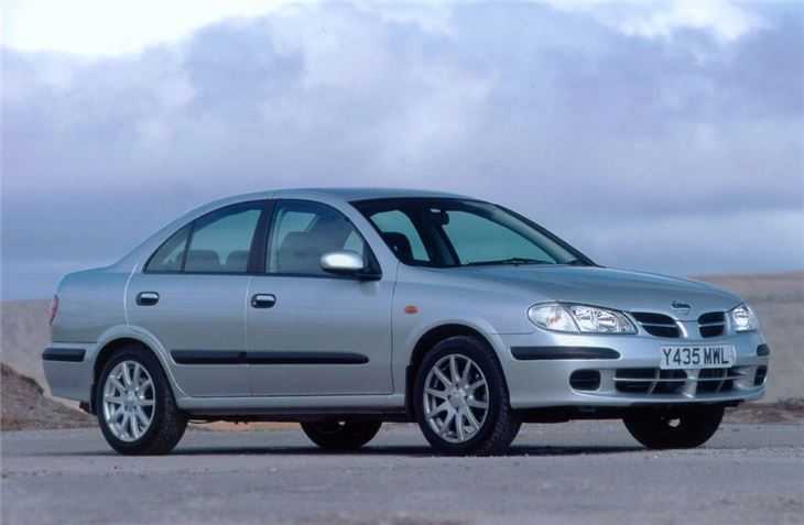 Nissan Almera 2001